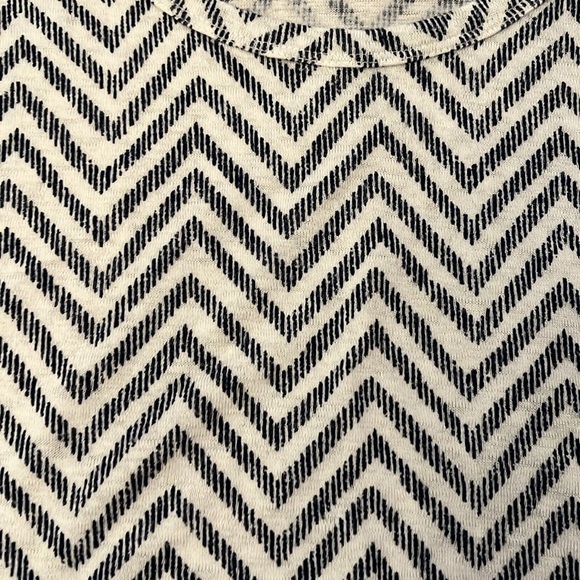 Athleta Breezy Muscle Tank - Picture 4 of 4